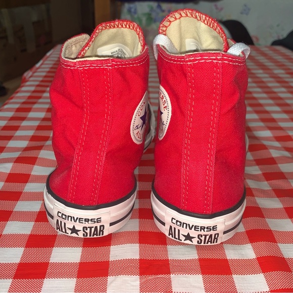 SOLD Converse Chuck Taylor All Star Classic high Top Converse Red Women’s size 6 - Picture 9 of 9